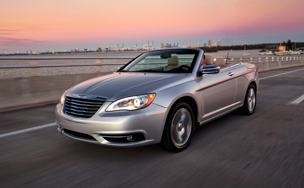 Chrysler 200