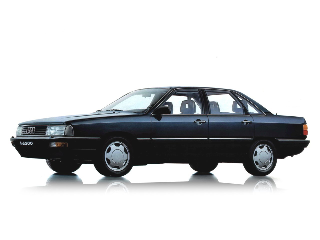 Audi 200