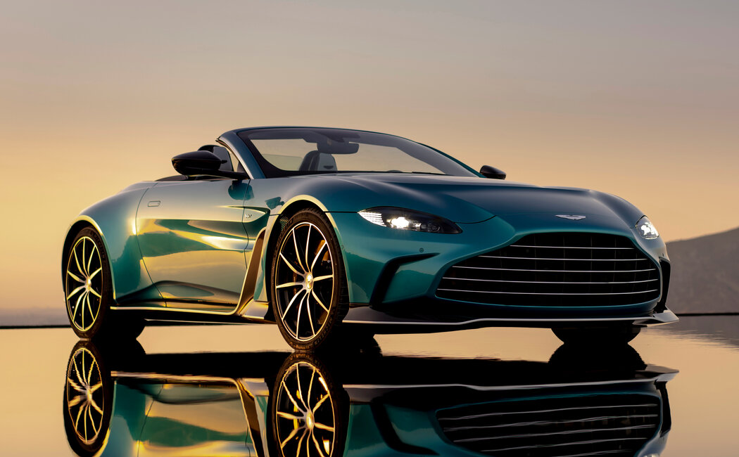 Aston Martin V12 Vantage