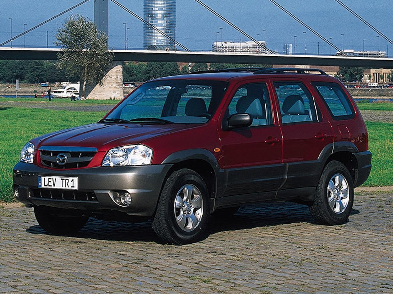 Mazda Tribute
