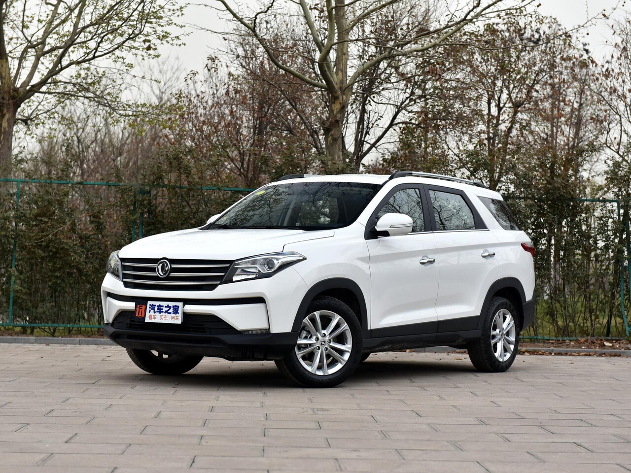 Dongfeng Fengon 560