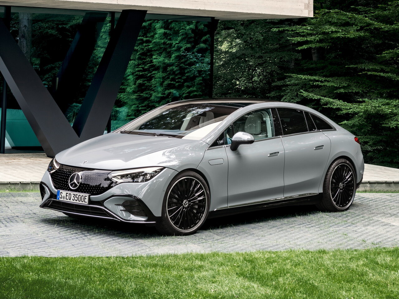 Mercedes-Benz EQE