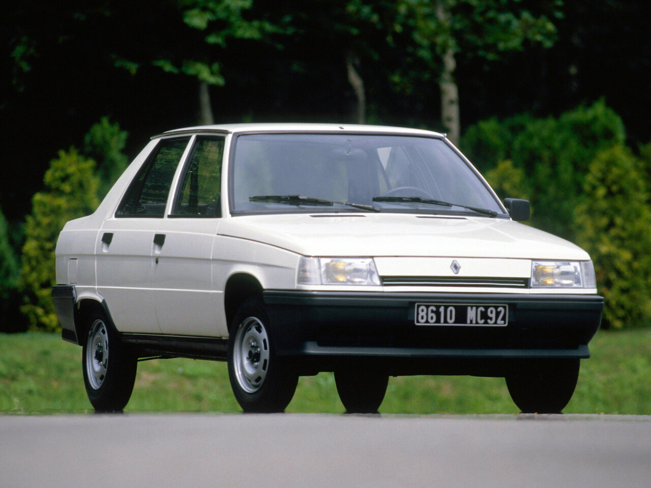 Renault 9