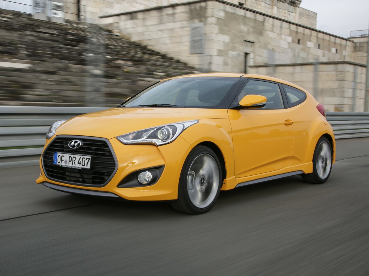 Hyundai Veloster