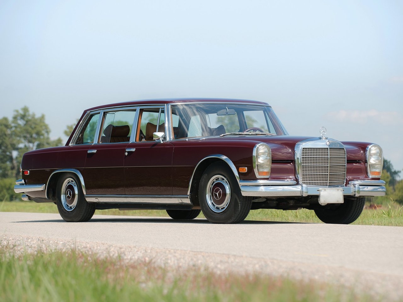 Mercedes-Benz W100