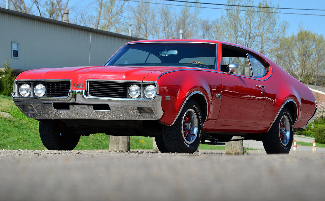 Oldsmobile 442