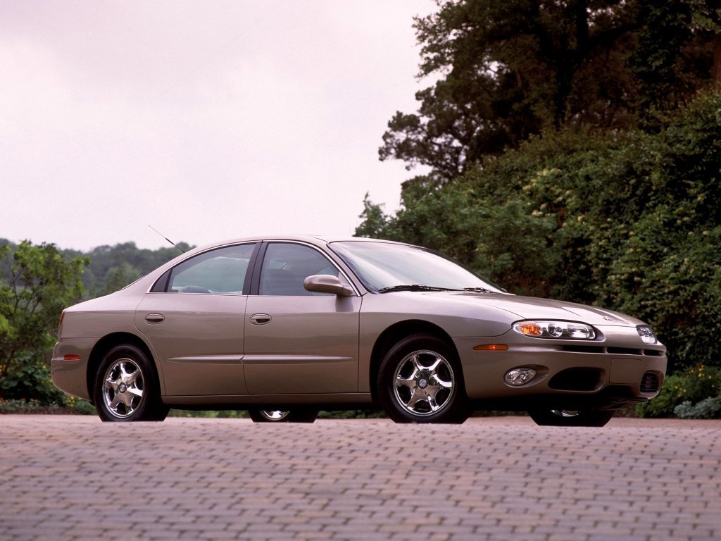 Oldsmobile Aurora