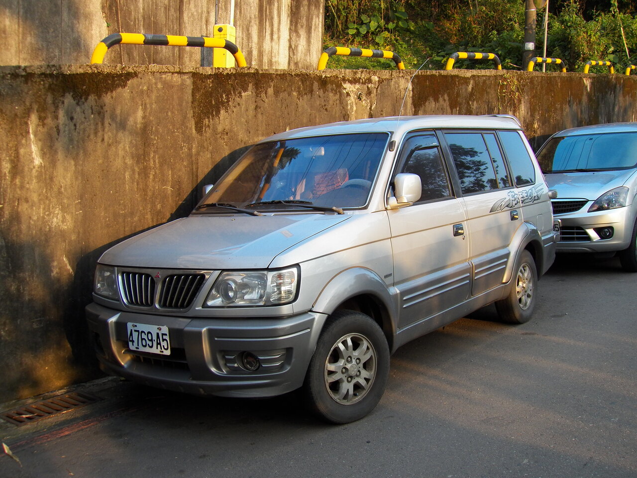 Mitsubishi Freeca