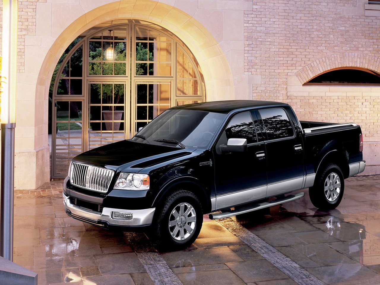 Lincoln Mark LT