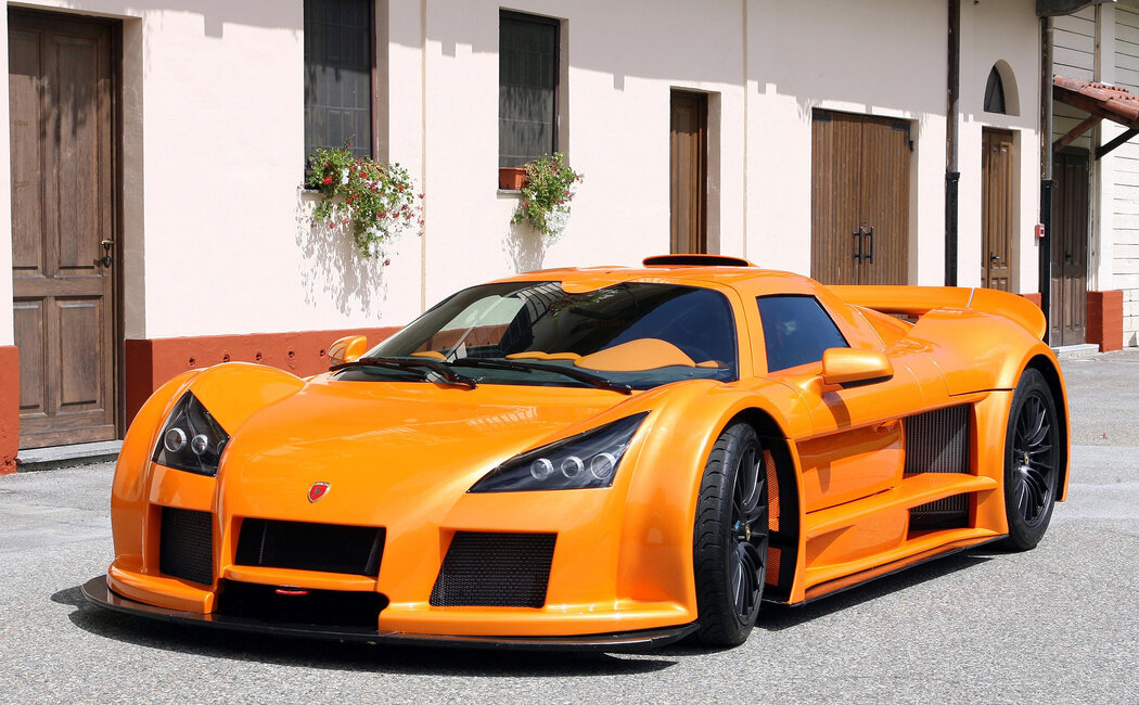 Gumpert Apollo
