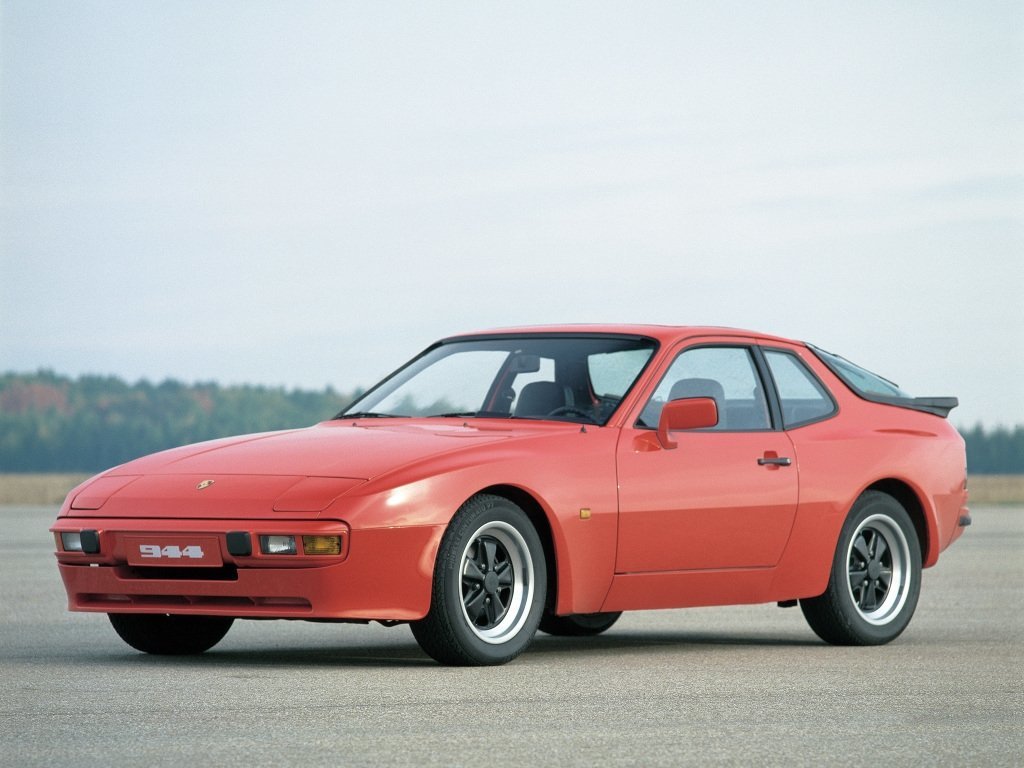 Porsche 944
