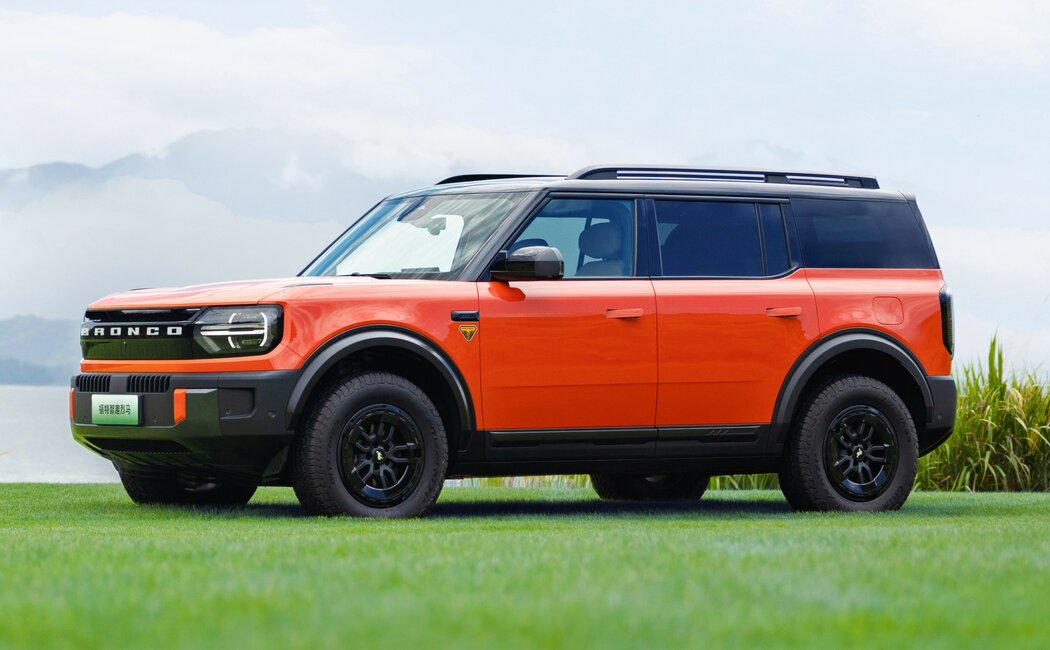 Ford Bronco Basecamp