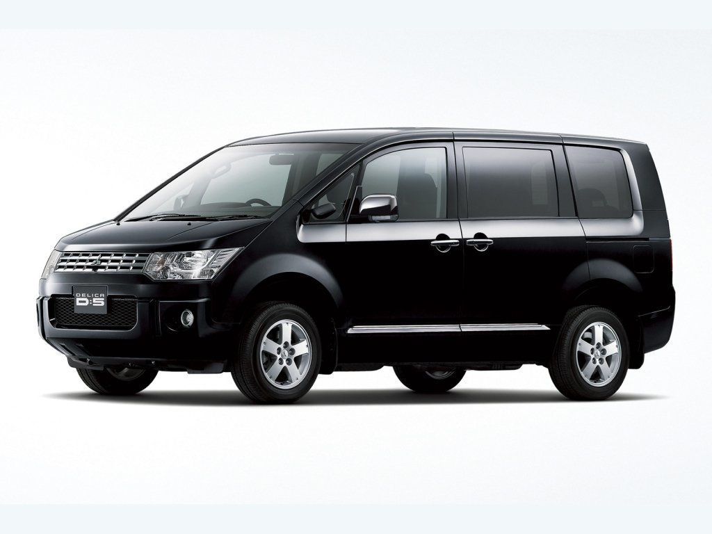 Mitsubishi Delica D:5