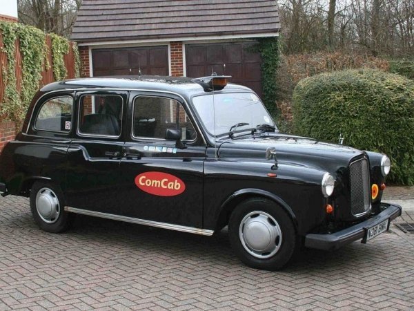 Carbodies FX4