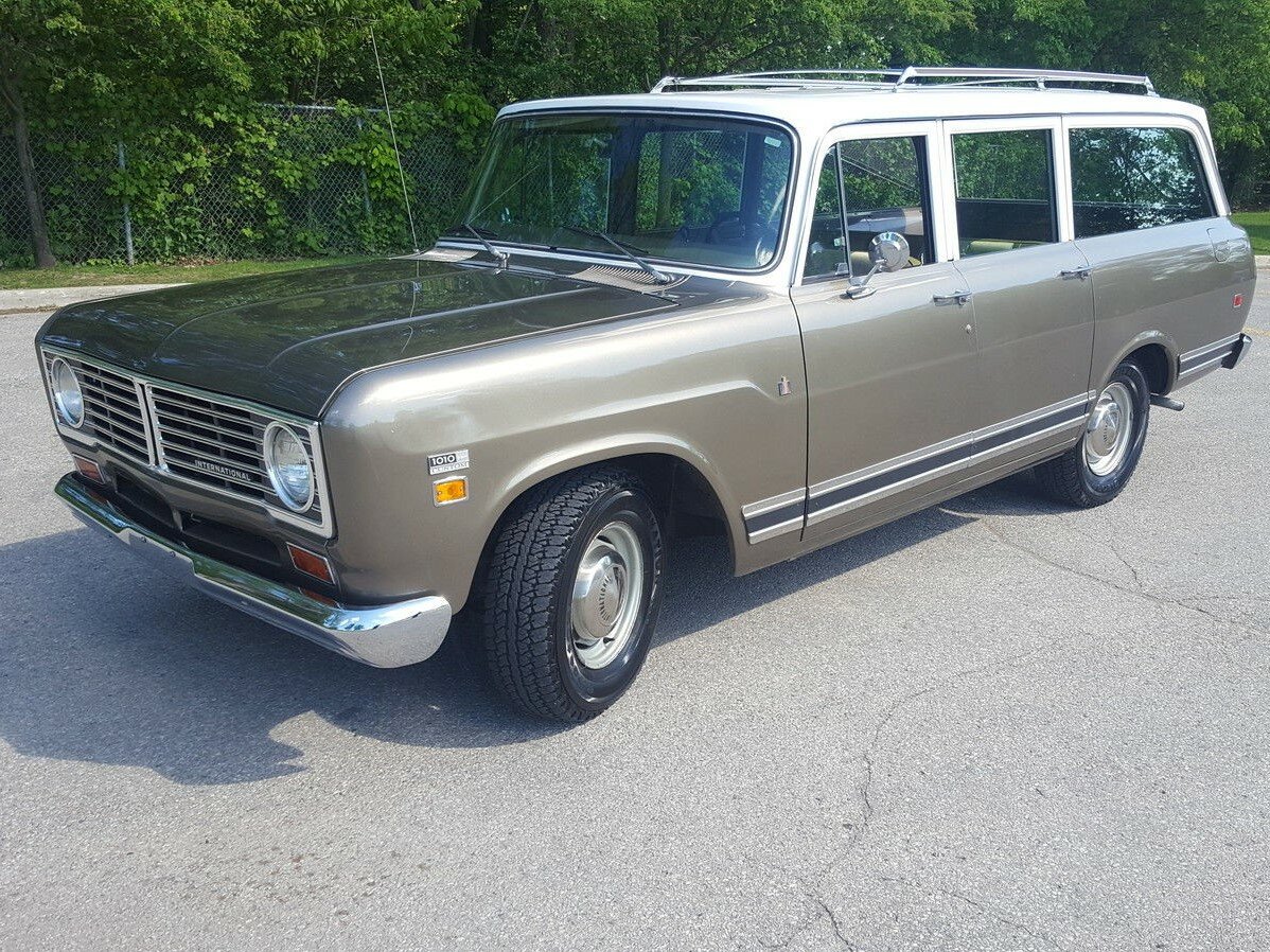 International Harvester International Harvester Travelall