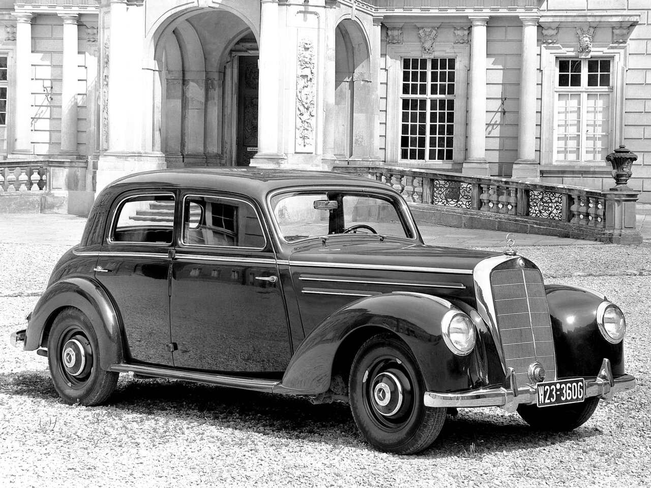Mercedes-Benz 220 (W187)
