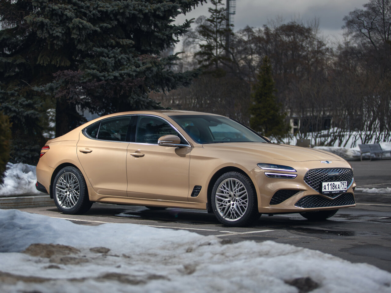 Genesis G70