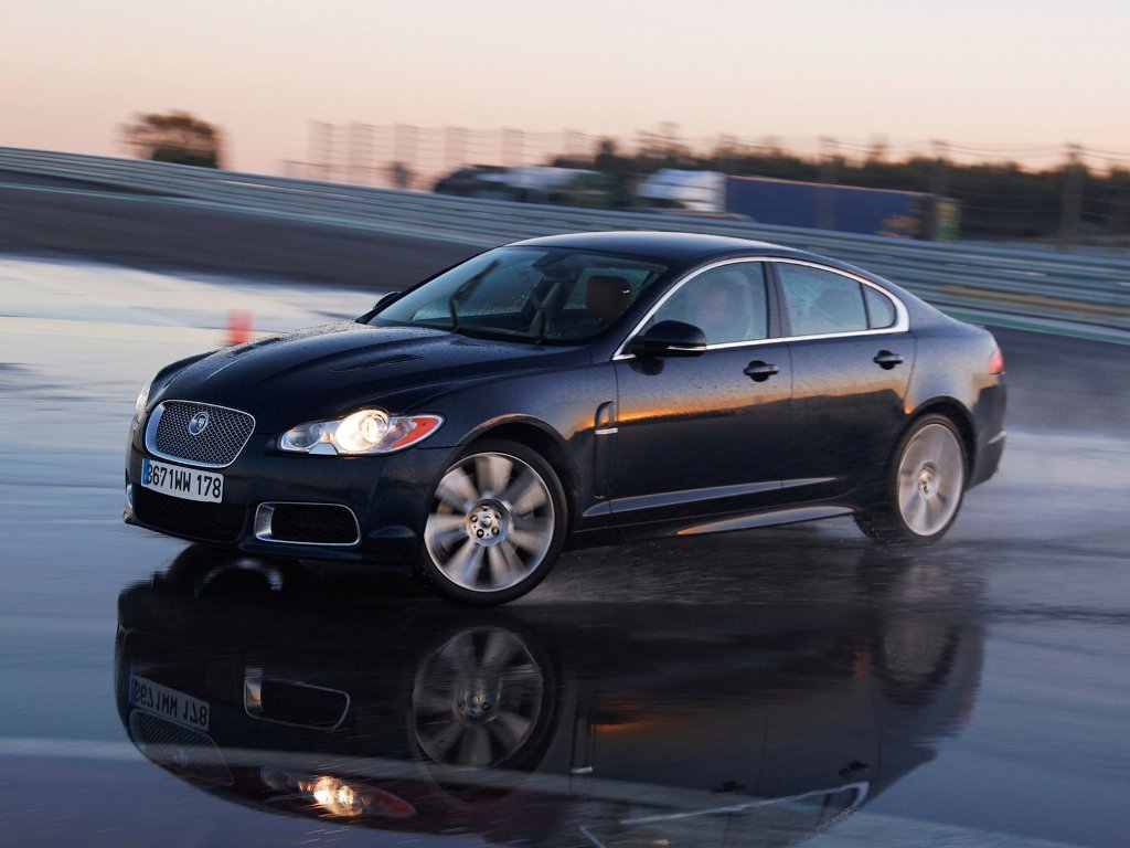 Jaguar XFR