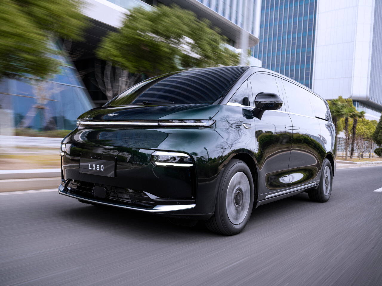 Geely Galaxy LEVC L380