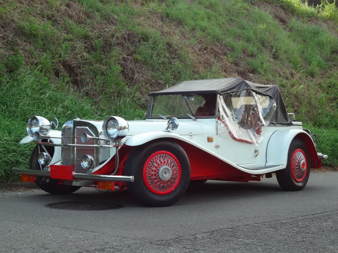 Mitsuoka Bubu Classic SSK