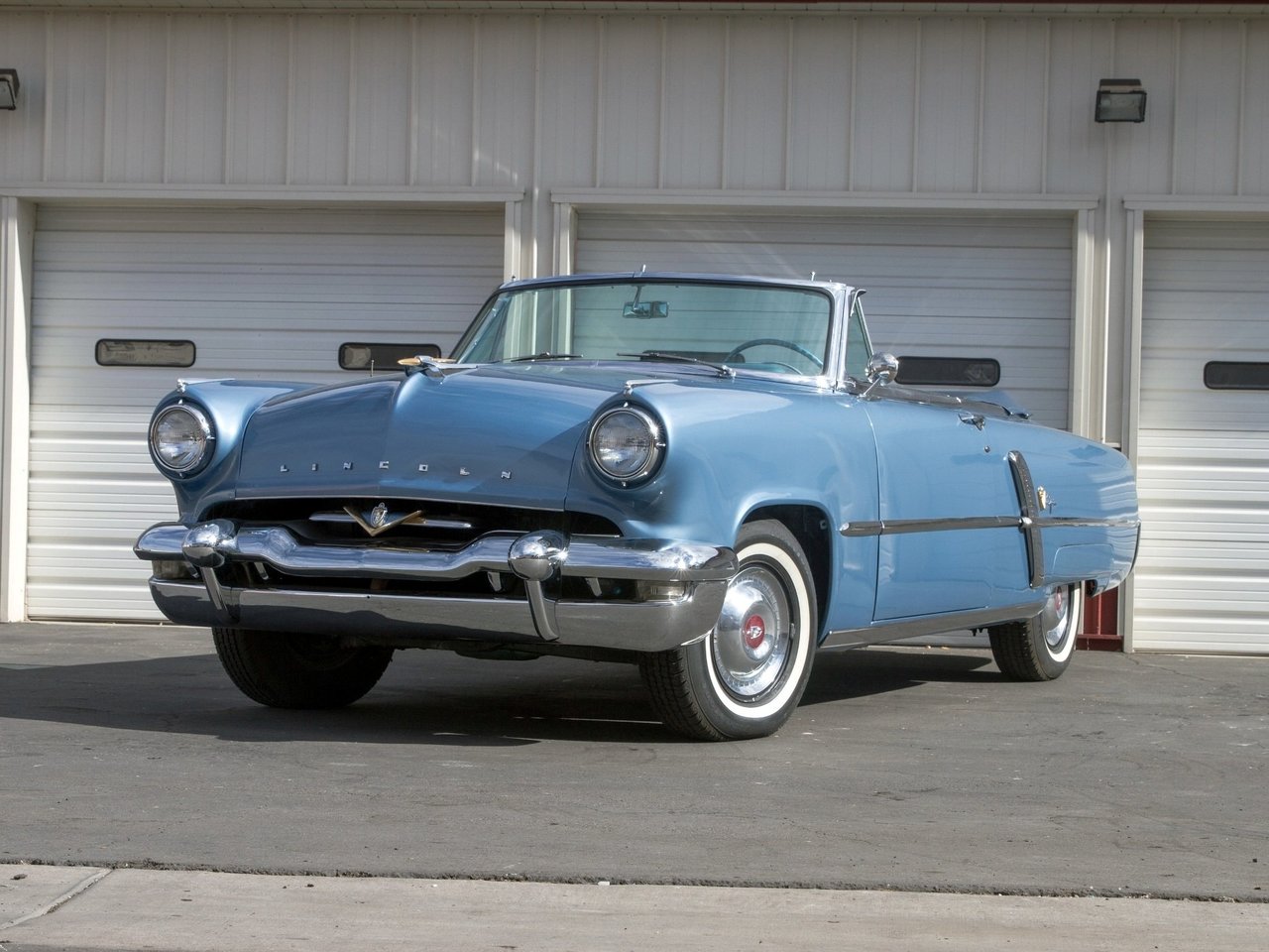 Lincoln Capri
