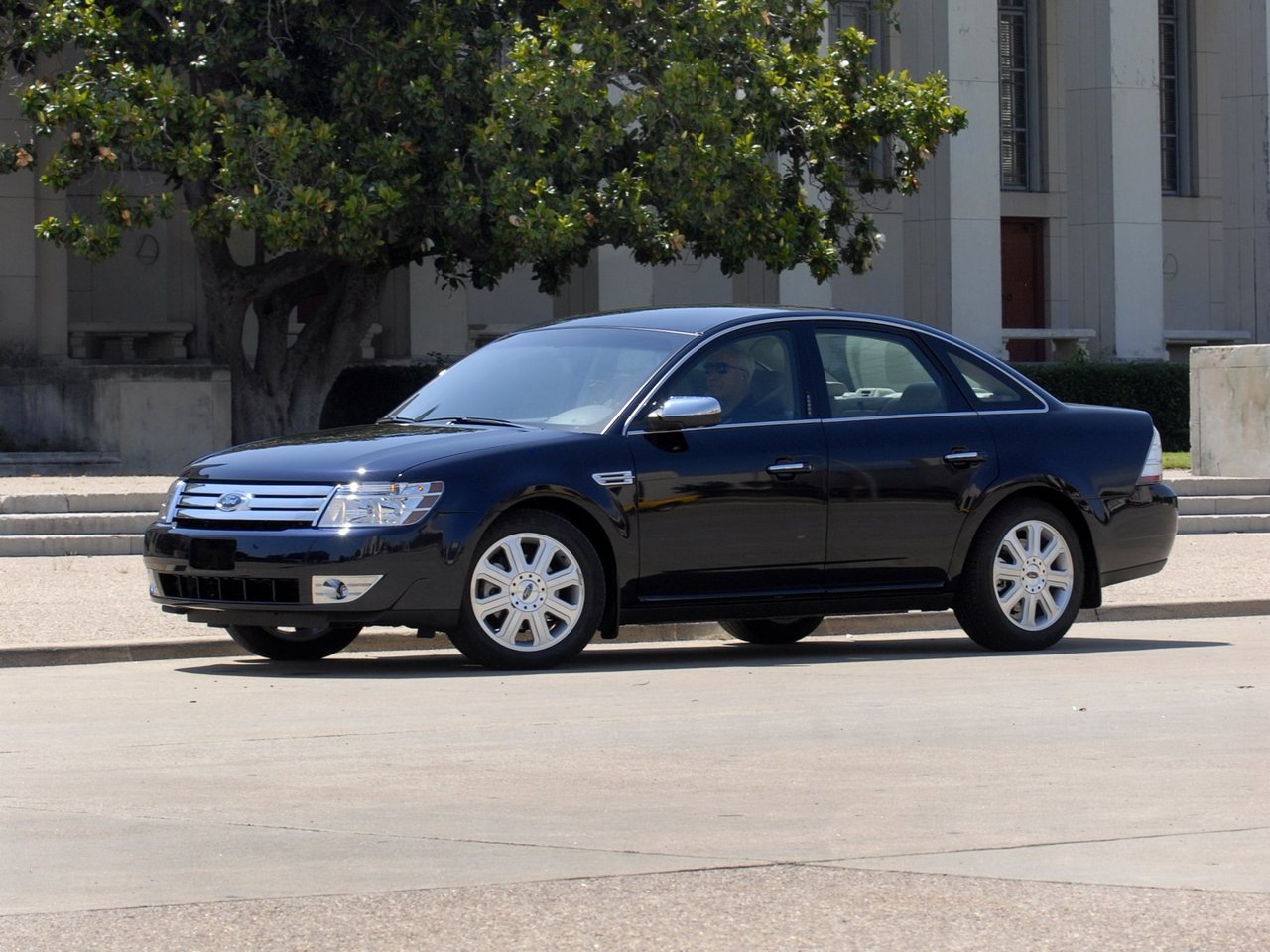 Ford Taurus