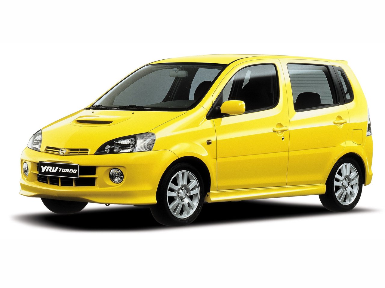 Daihatsu YRV