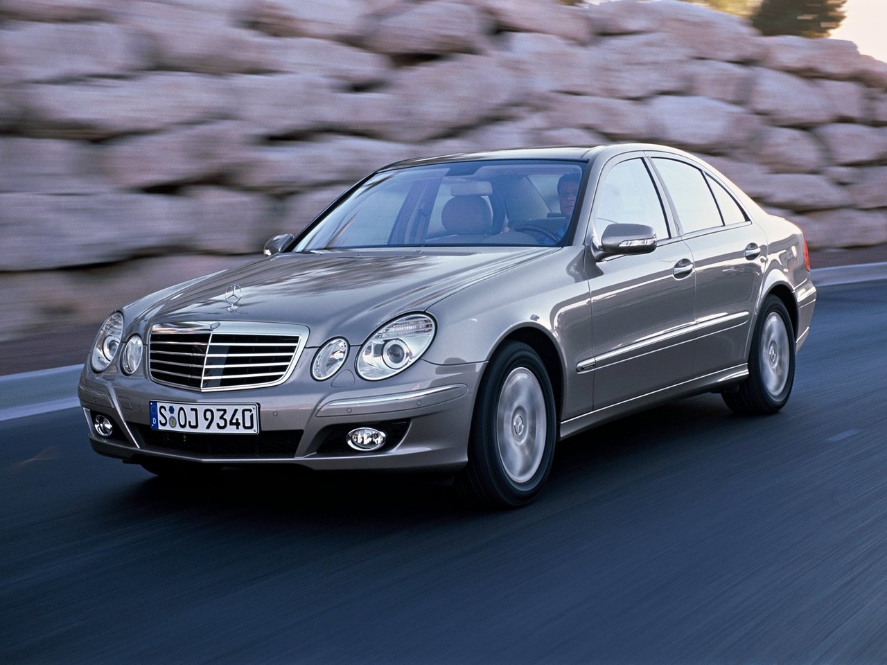Mercedes-Benz E-Класс