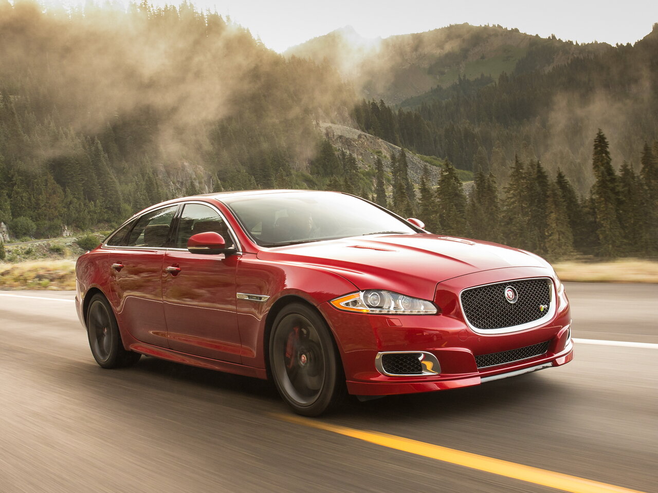 Jaguar XJR