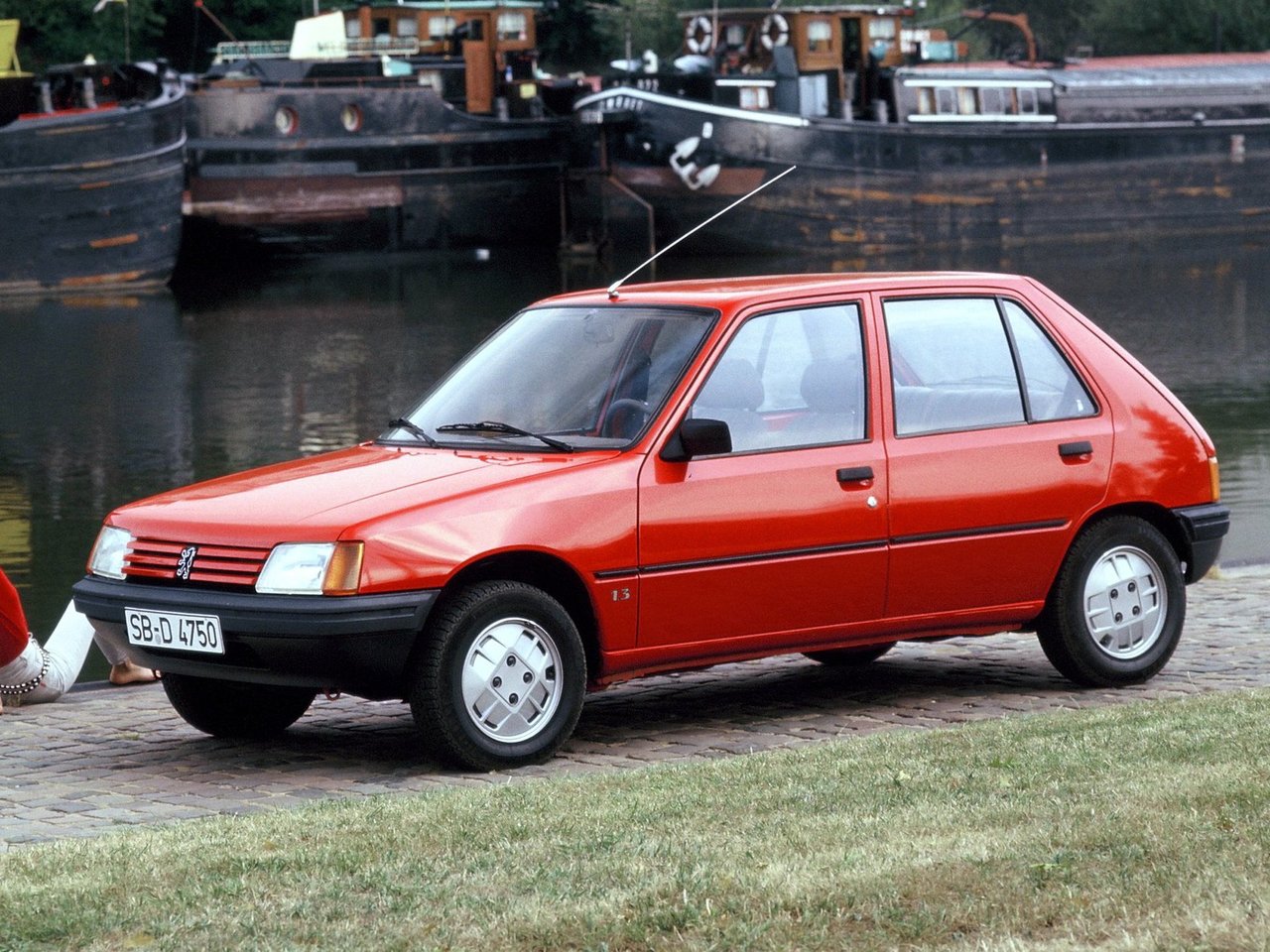 Peugeot 205