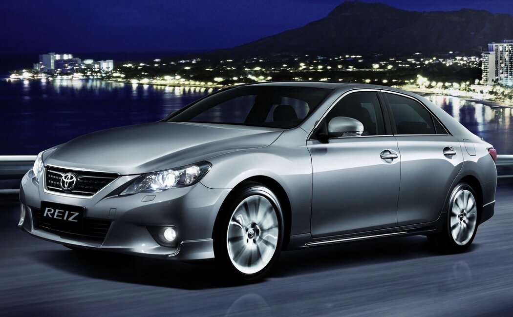 Toyota Reiz