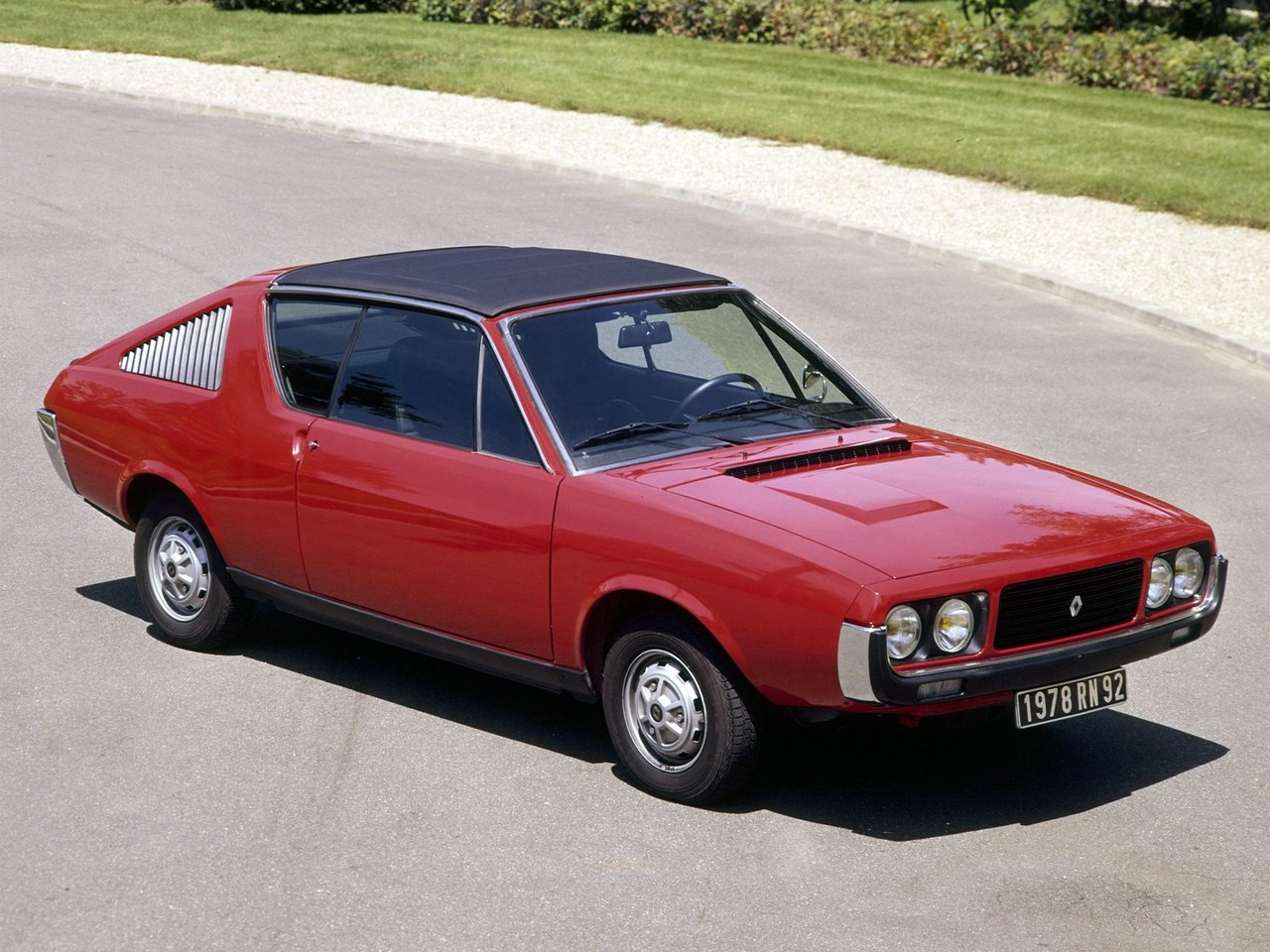 Renault 17