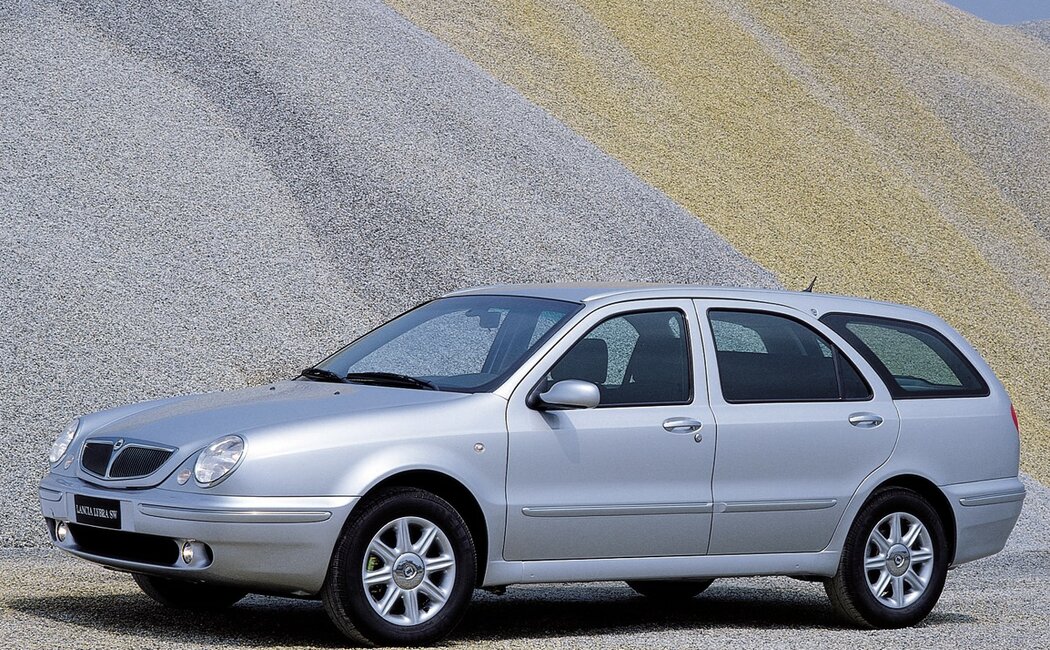 Lancia Lybra