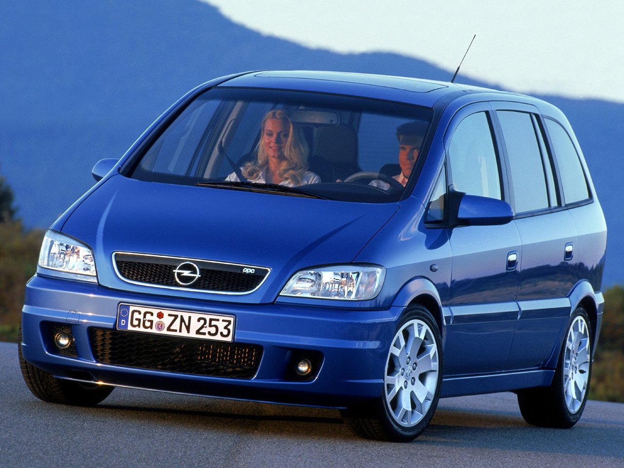 Opel Zafira OPC