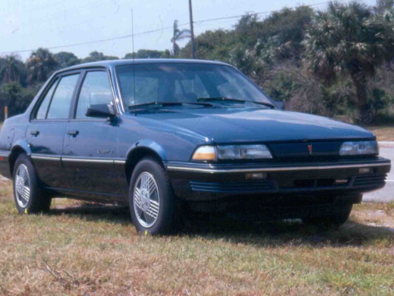 Pontiac Sunbird