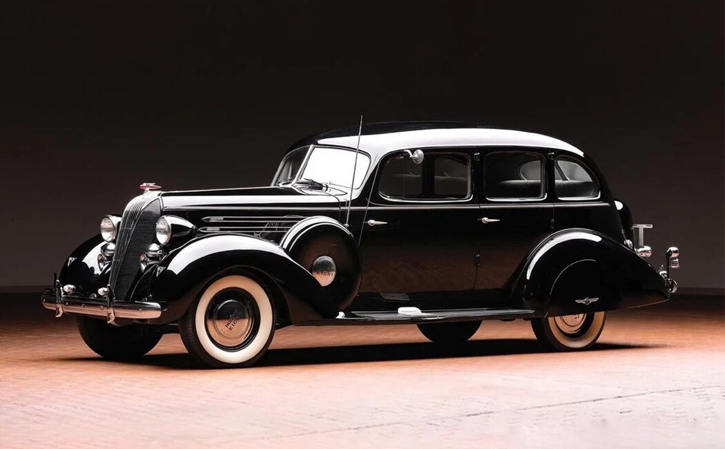 Hudson Custom Eight
