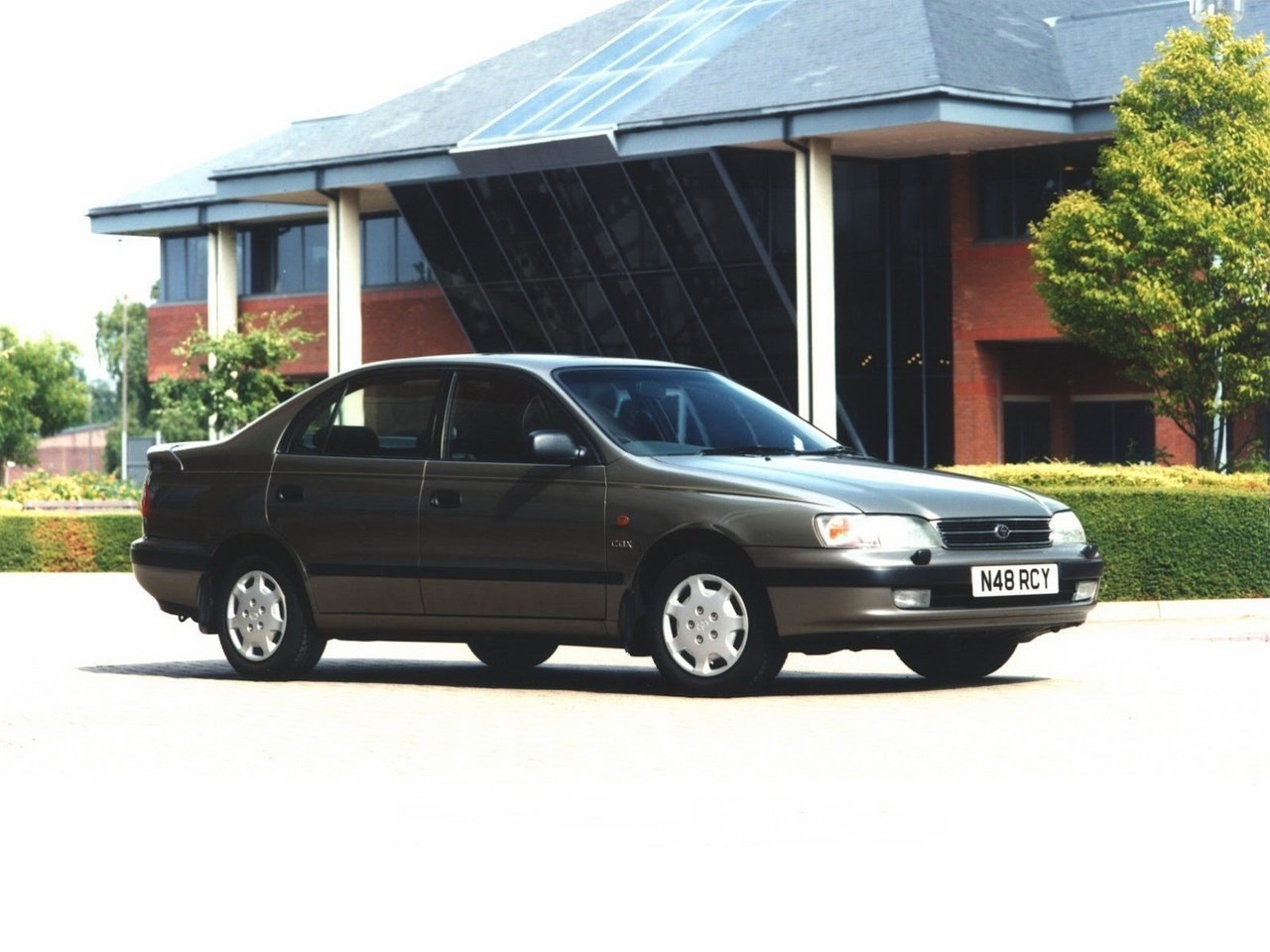 Toyota Carina E