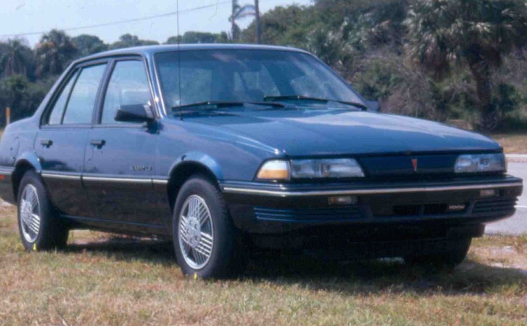 Pontiac Sunbird
