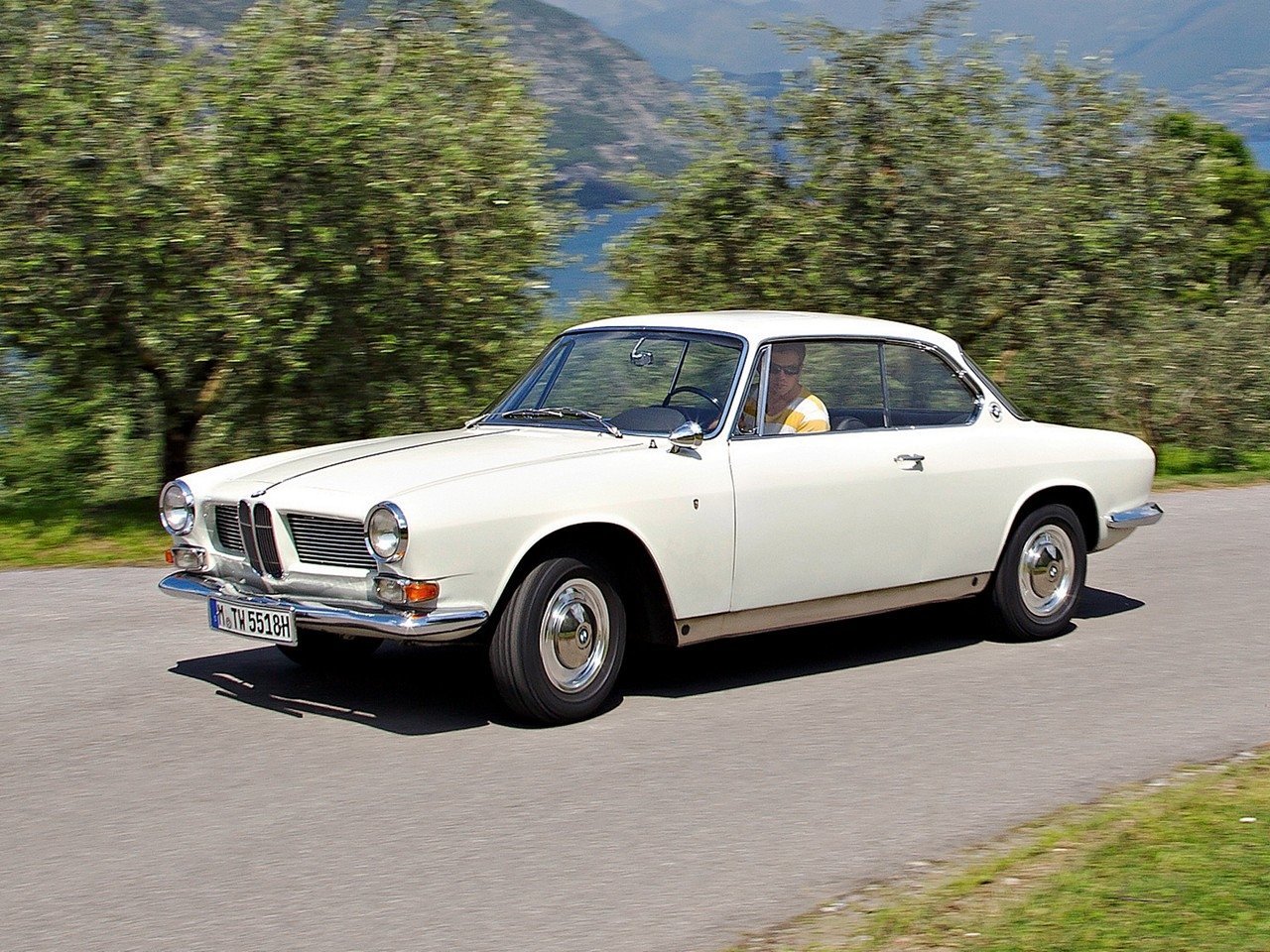 BMW 3200