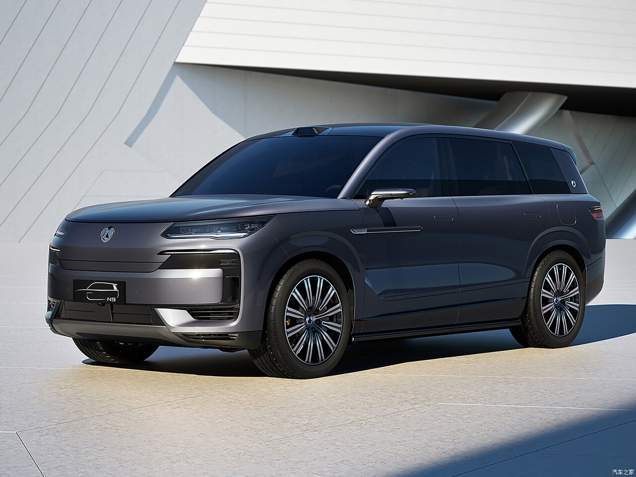 Denza N9