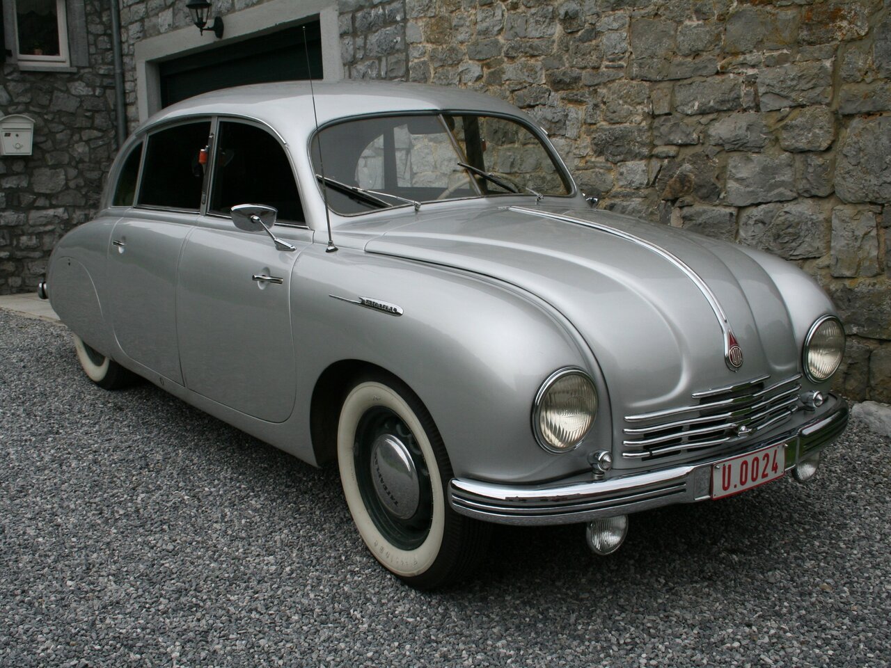 Tatra T600