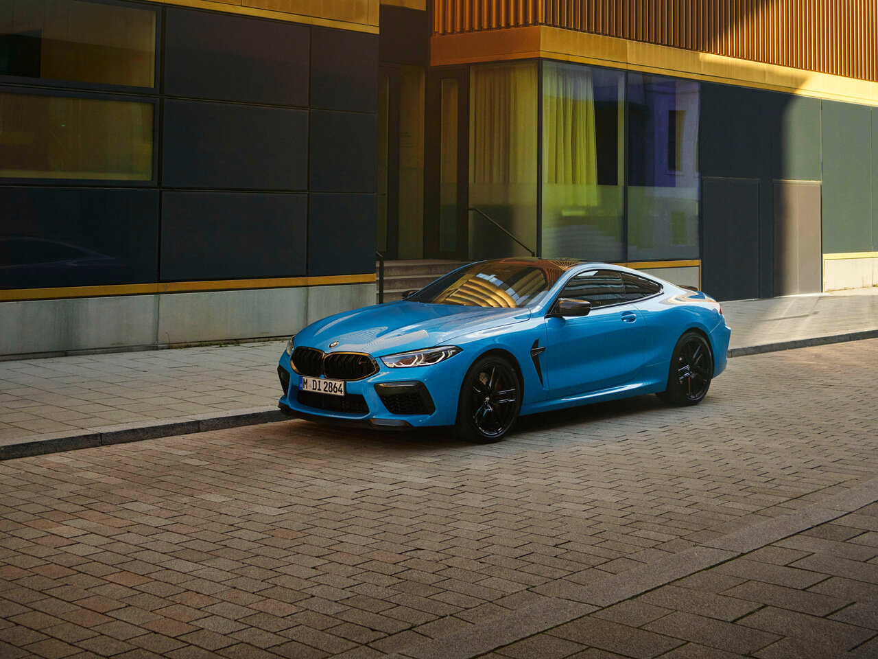 BMW M8