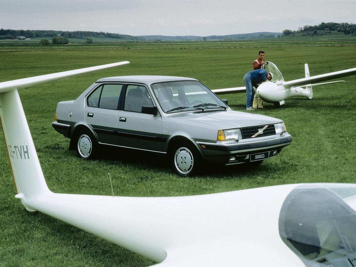 Volvo 300 Series