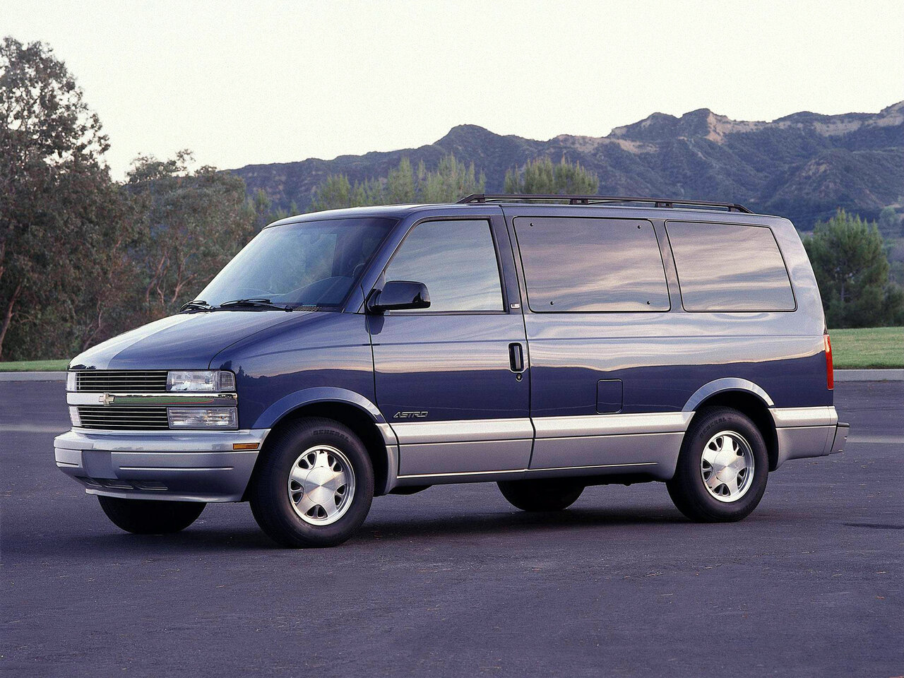 Chevrolet Astro