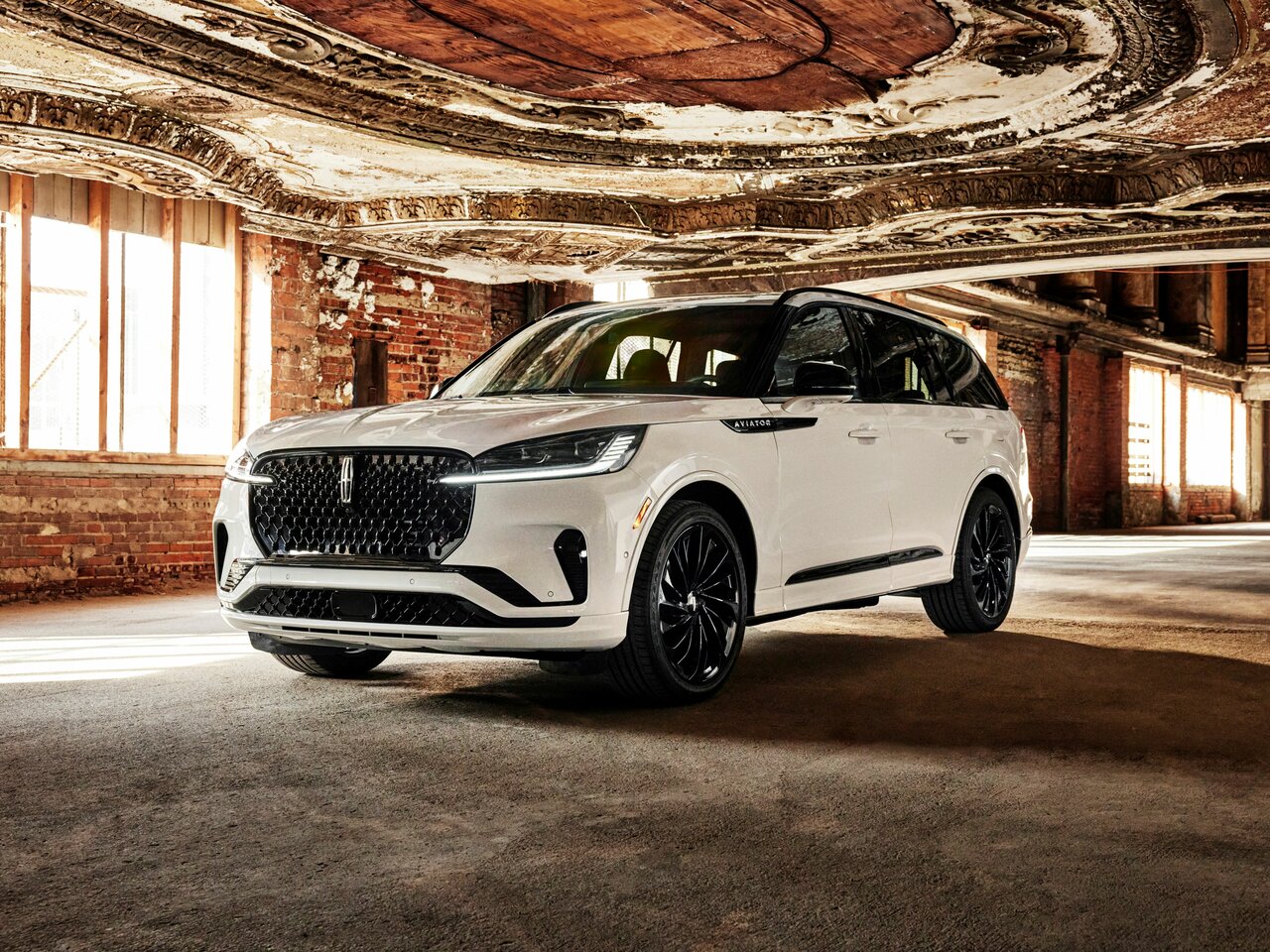 Lincoln Aviator