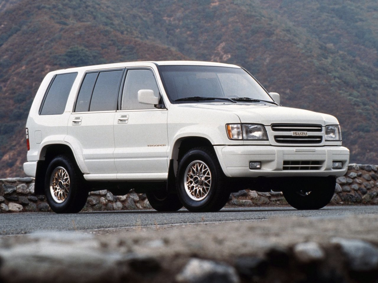 Isuzu Trooper