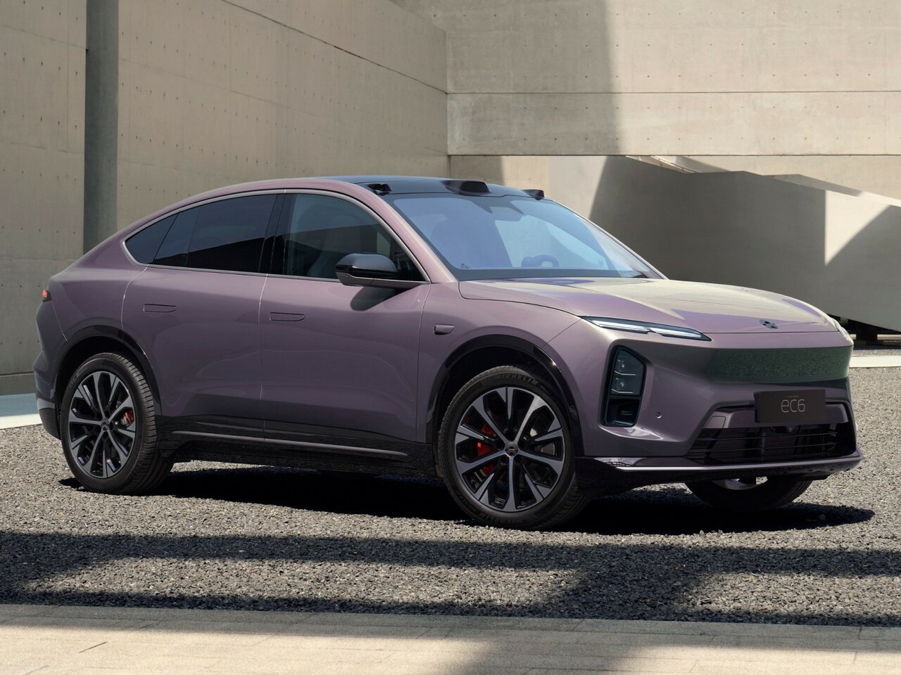 Nio EC6