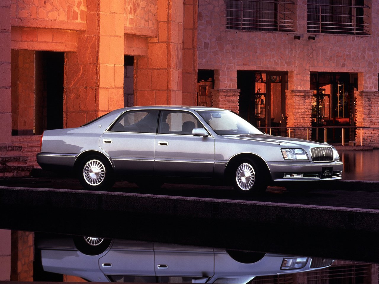Toyota Crown Majesta