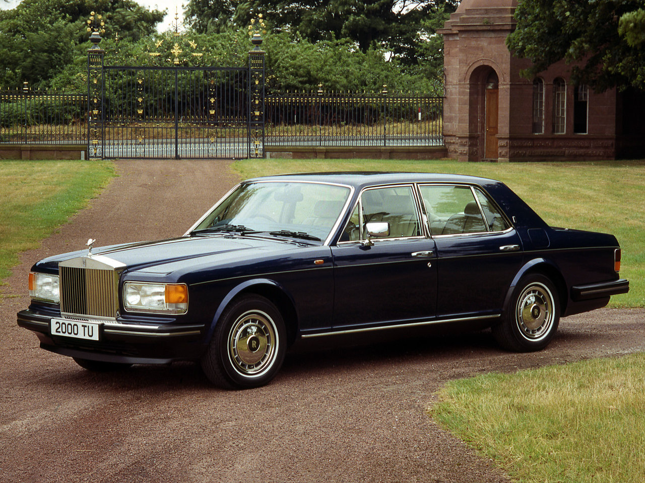 Rolls-Royce Silver Spirit