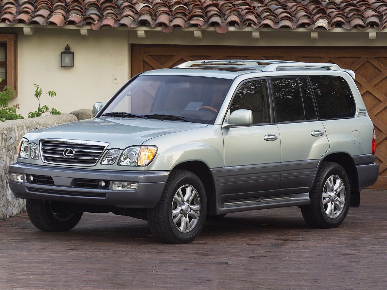 Lexus LX